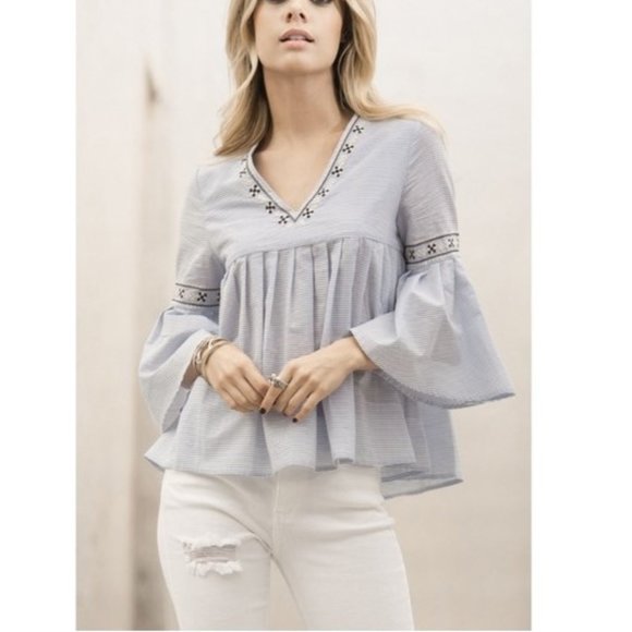 Anthro Moon River Pinstripe Embroidered Top M - Picture 1 of 13